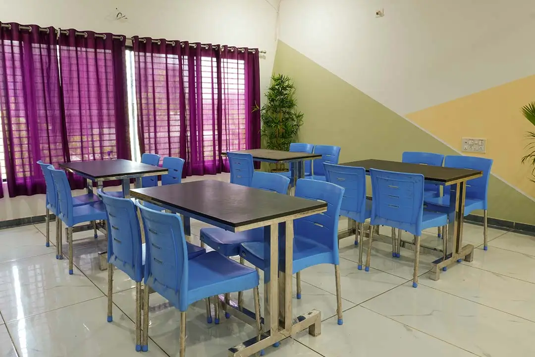 luxury old age homes in ahmedabad