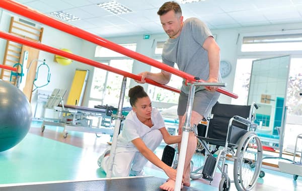 Advantages of Joining a Rehabilitation Centre