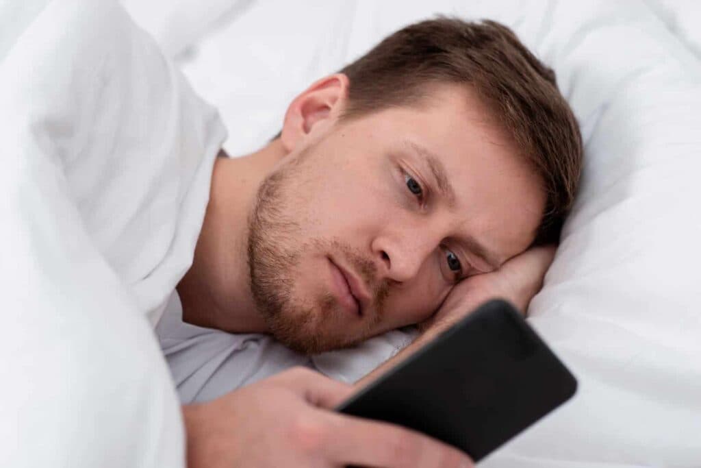 It may cause your sleep cycle to be disrupted